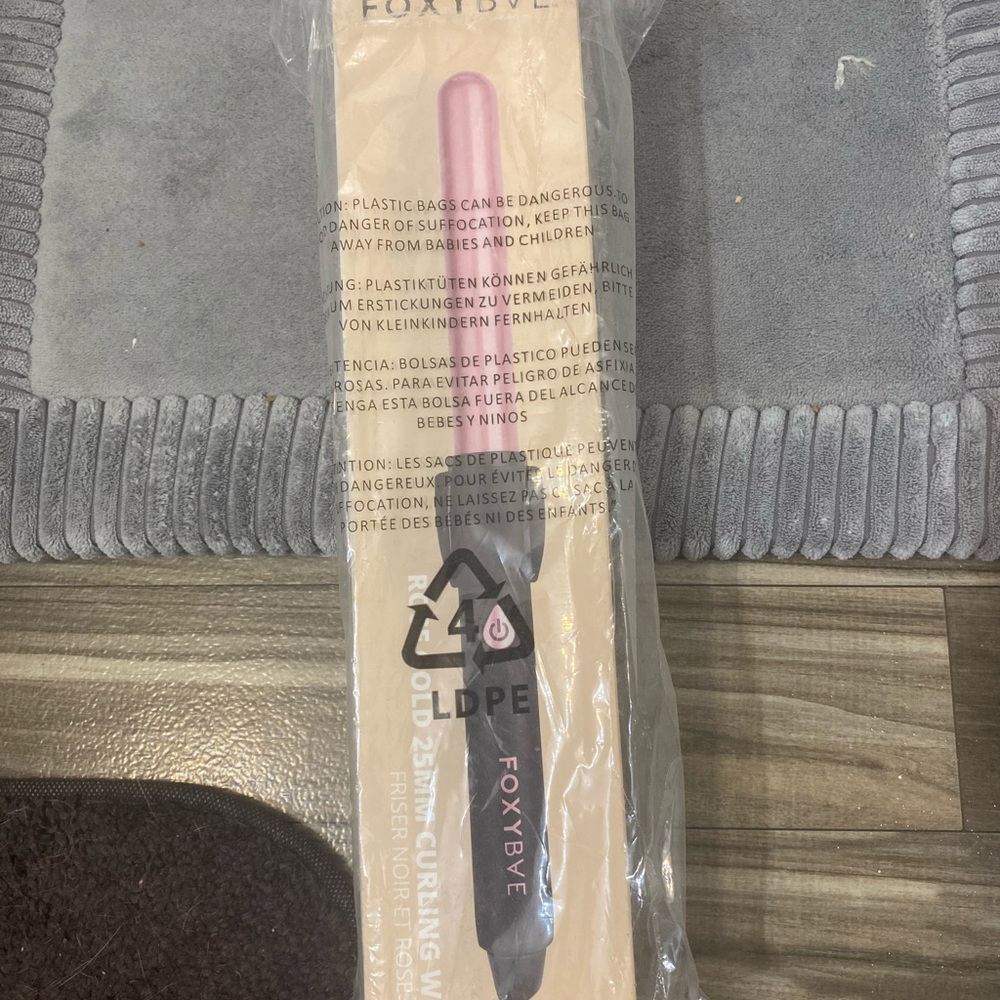 FoxyBae Curling Wand